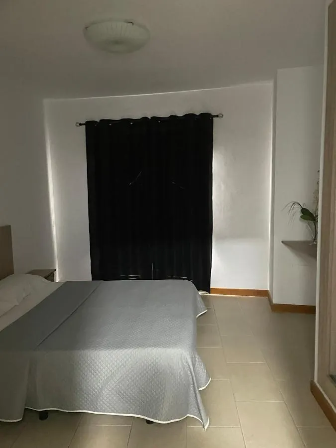 Apartamentos Carlota II 阿雷西费 公寓